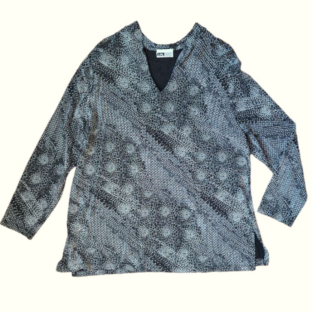 Dressy, sparkly, tunic blouse, sheer strechy, black, white, silver, 1X